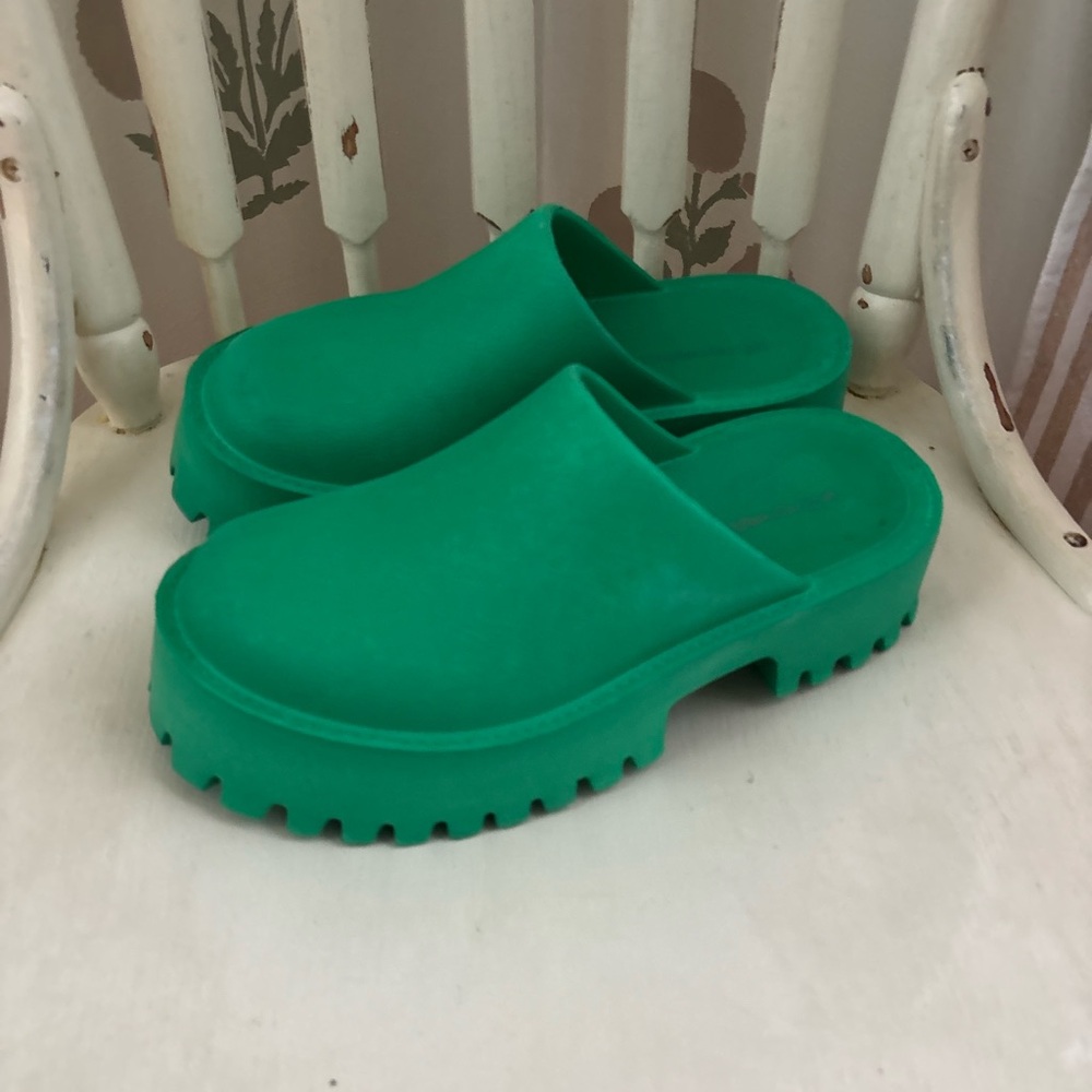 Jeffrey Campbell Green Mules